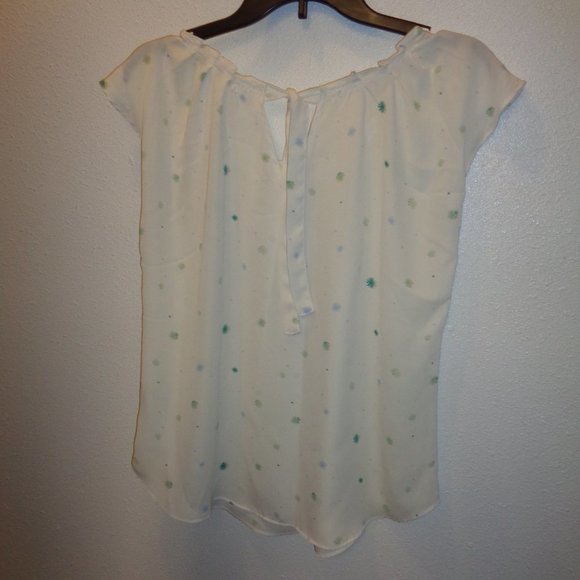 LC Lauren Conrad Pleat Neck Top Size Medium - Picture 9 of 9